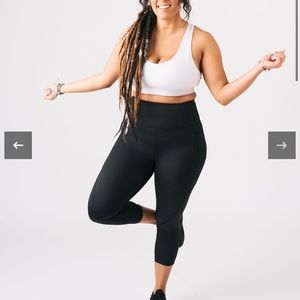 Zyia black pocket light and tight hi rise Capri leggings